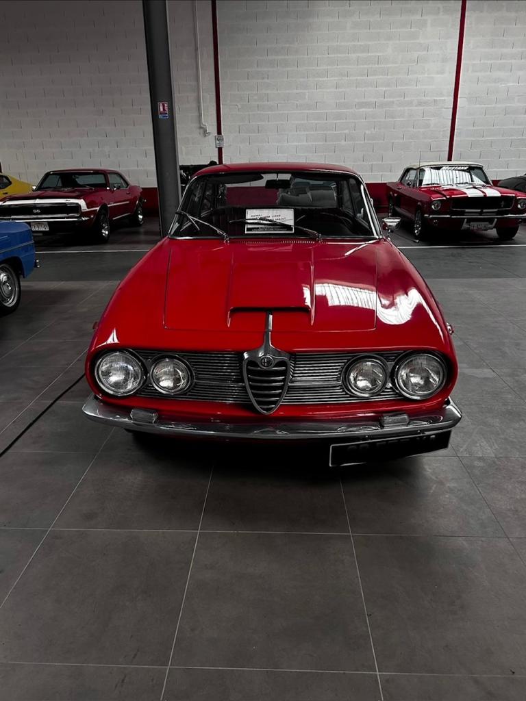 ALFA ROMEO 2600 Sprint - 1962 LesAnciennes.com