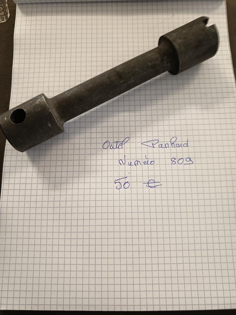 Outils Panhard LesAnciennes.com