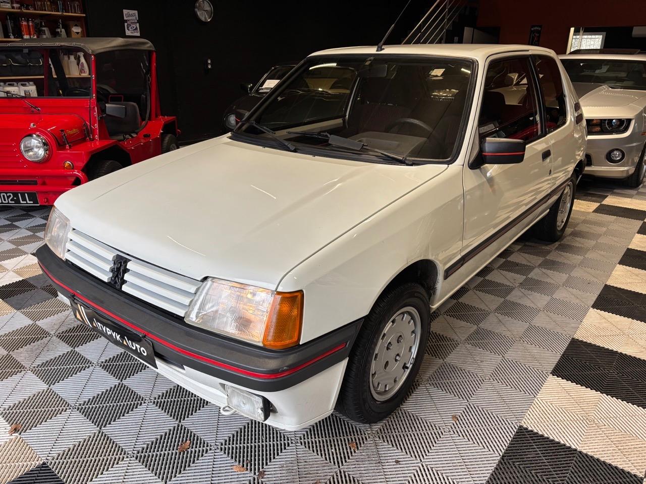 PEUGEOT 205 GTX - 1986 LesAnciennes.com