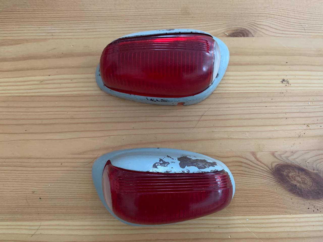 Cabochons feu "Labinal" CITROEN 2CV LesAnciennes.com