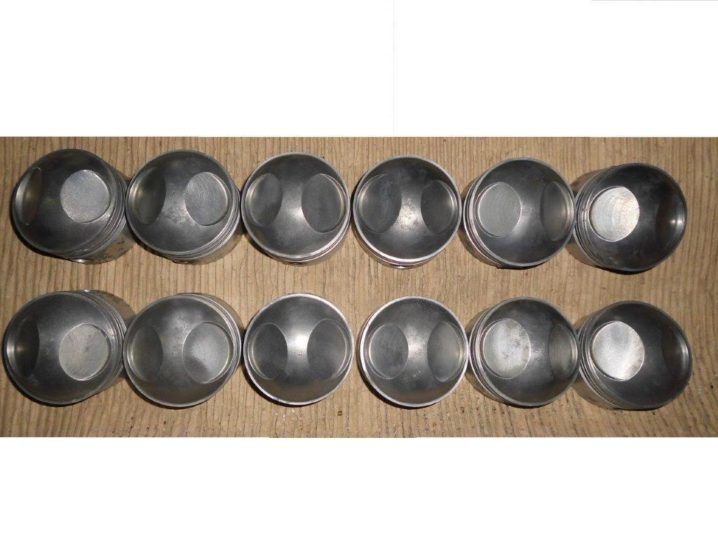 LAMBORGHINI Miura P400S, V12, Nouveaux Pistons LesAnciennes.com