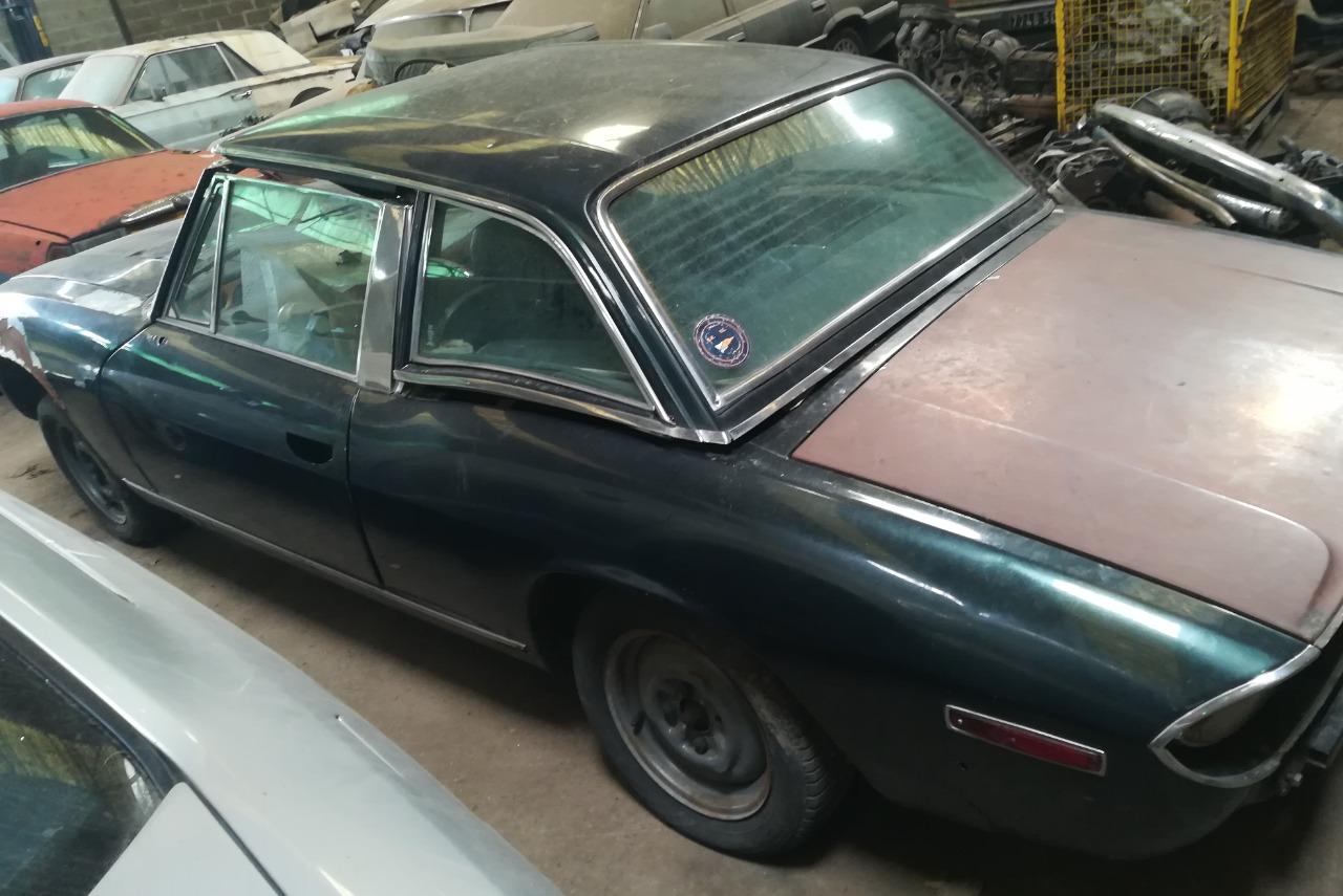 TRIUMPH Stag - 1976 LesAnciennes.com