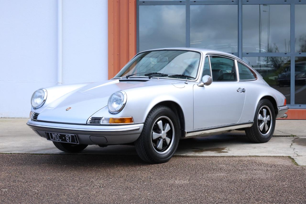 PORSCHE 911 911T 2.2 - 1971 LesAnciennes.com