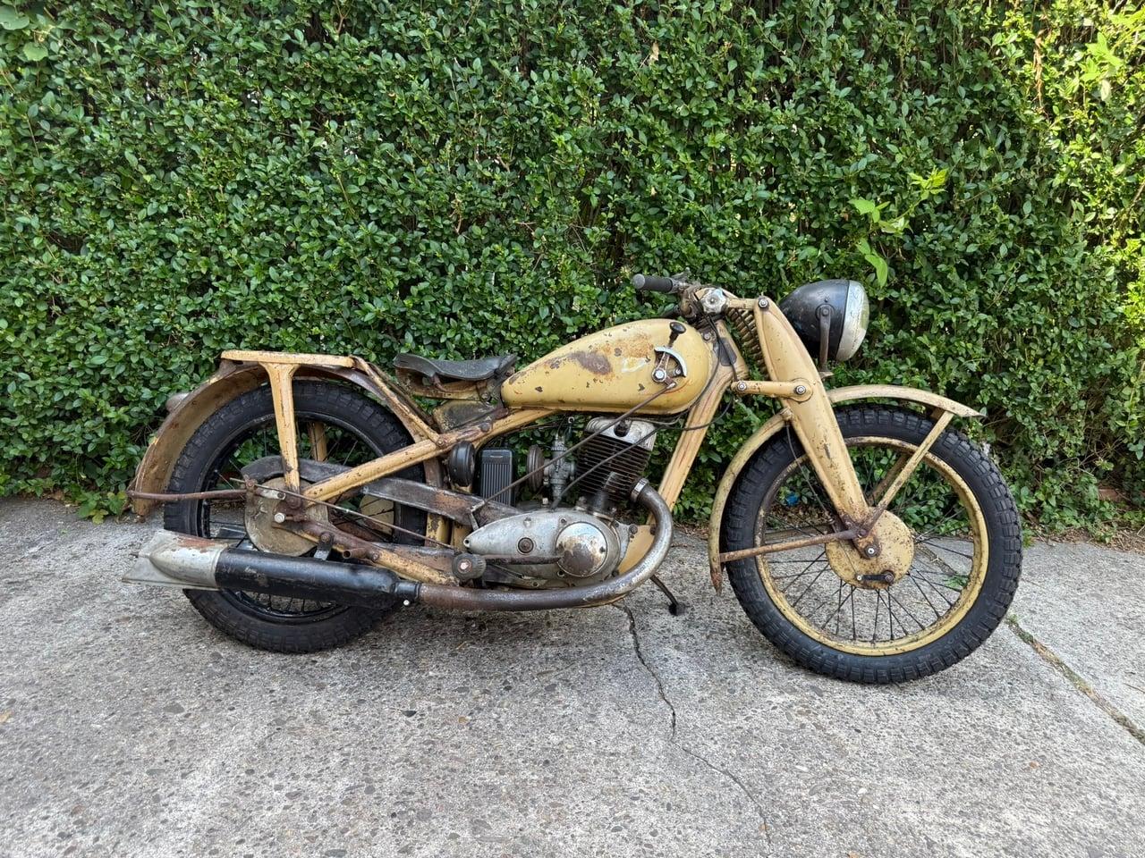 1949 IZH 350 LesAnciennes.com