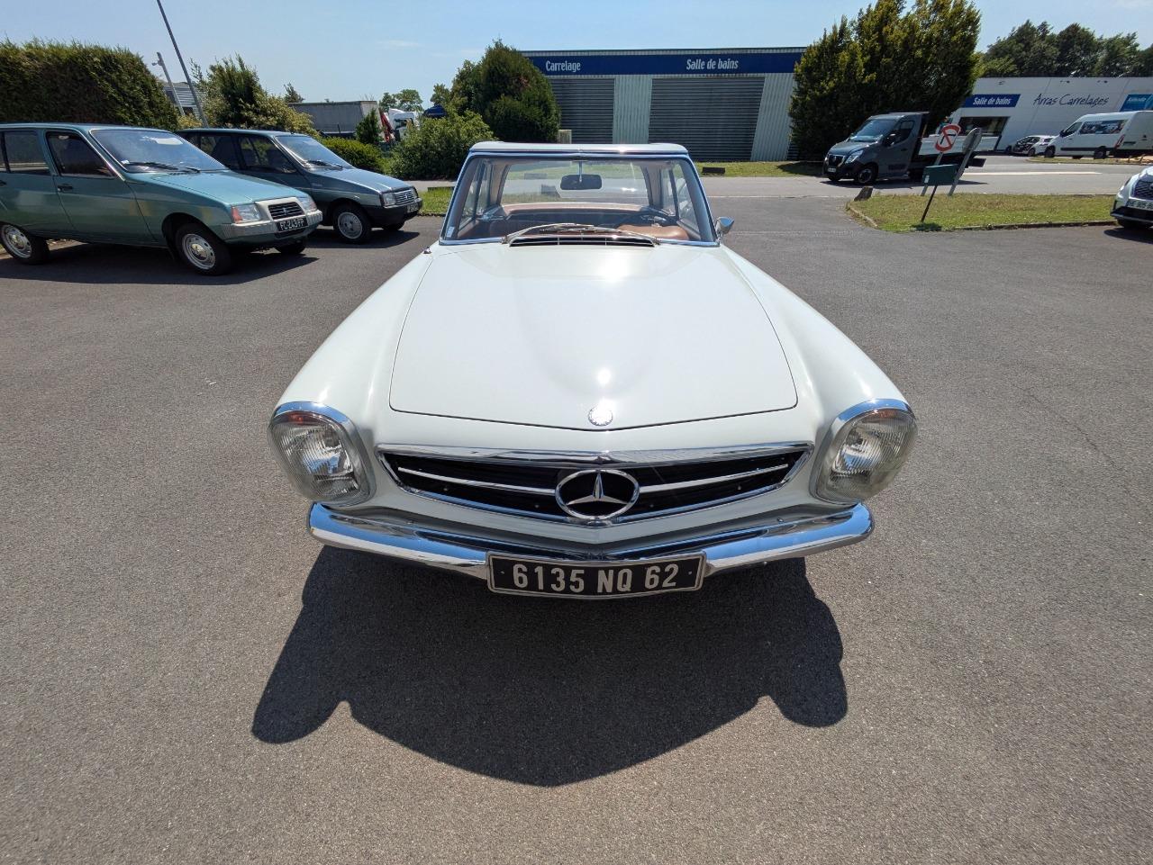 MERCEDES 280 SL Pagode - 1968 LesAnciennes.com