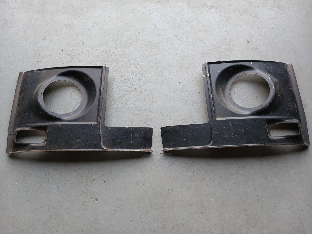 Tôles de phares / face avant PEUGEOT J7 LesAnciennes.com