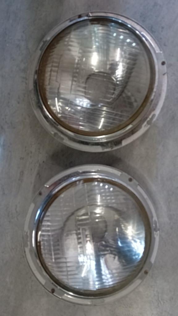Phares Lucas bon état pour jaguar LesAnciennes.com