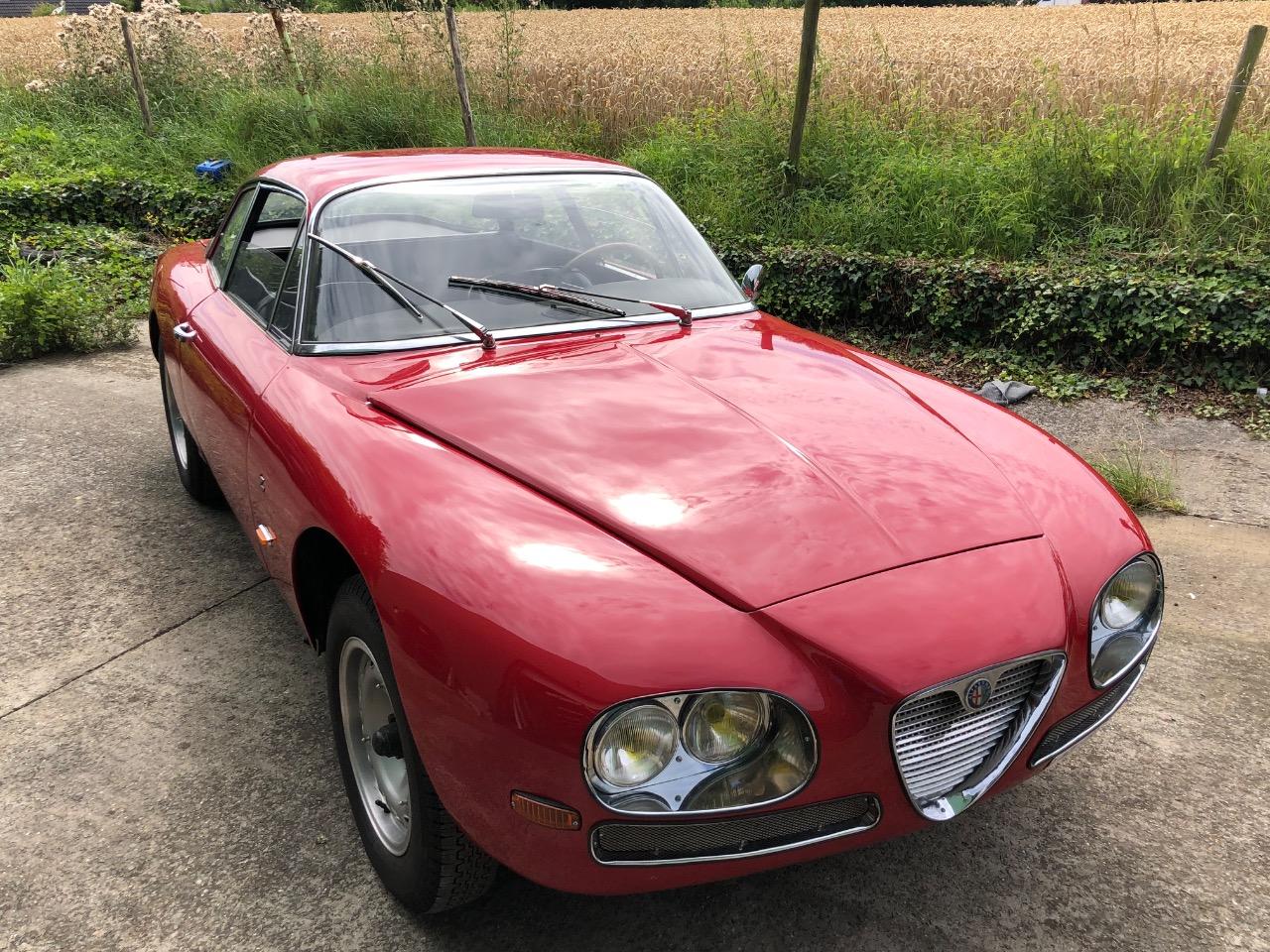 ALFA ROMEO 2600 SZ - 1966 LesAnciennes.com