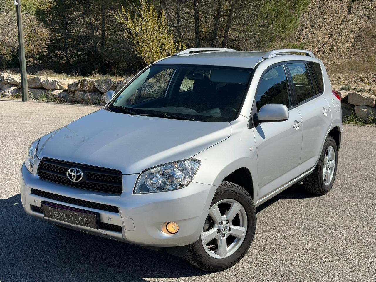 TOYOTA RAV4 4X4 2.0 VVT-i 152 ch - 1ère main - 200 LesAnciennes.com