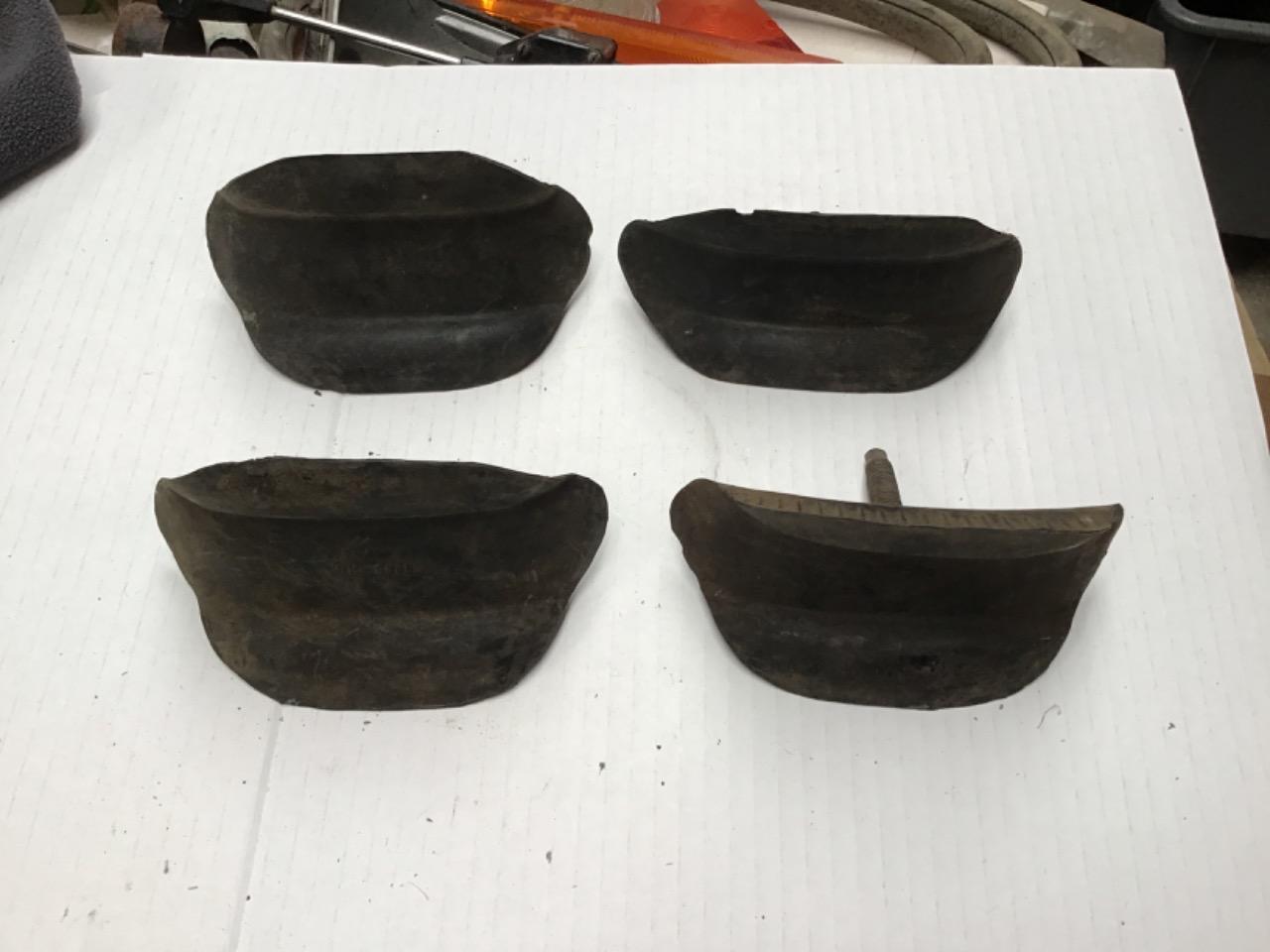 GRIPSTERS DE ROUE NEUFS LesAnciennes.com