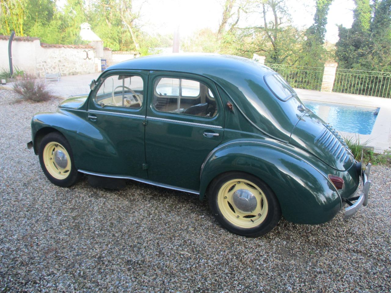 RENAULT 4CV - 1950 LesAnciennes.com