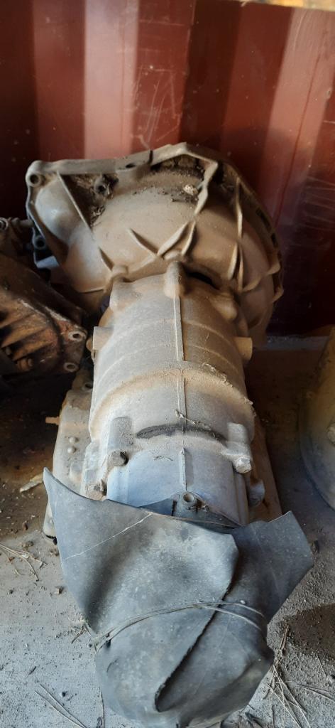 Boite auto PEUGEOT 504 LesAnciennes.com