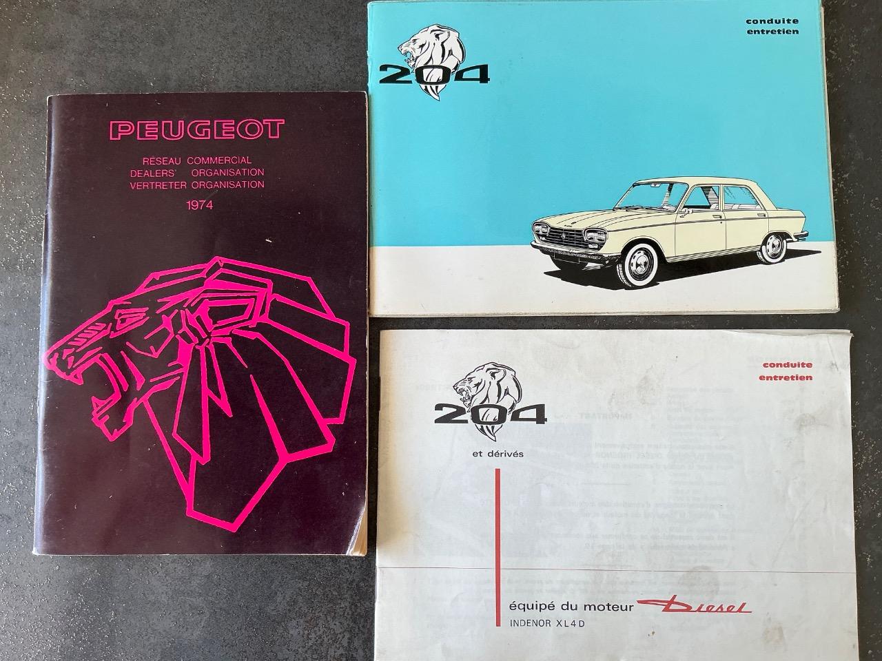 Carnet de bord et d’entretien de 404 Peugeot. LesAnciennes.com