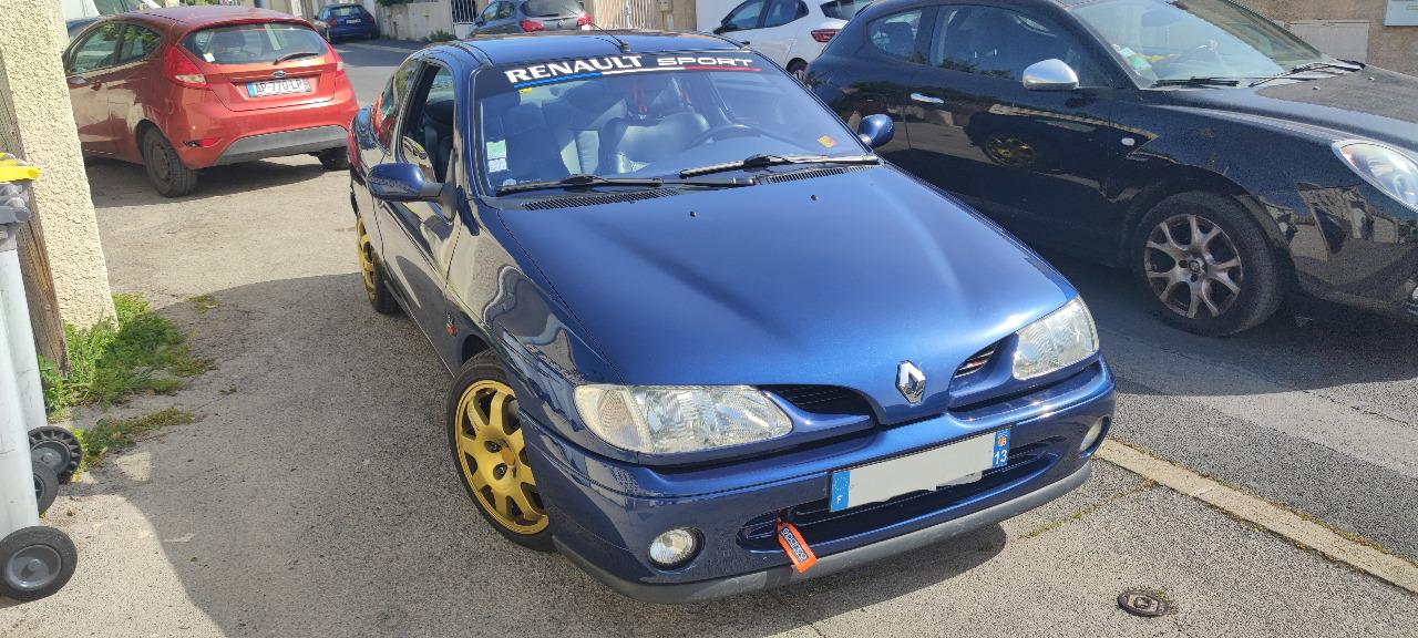 RENAULT Coupé Mégane 2.0 16V 2.0 16V F7R - 1999 LesAnciennes.com
