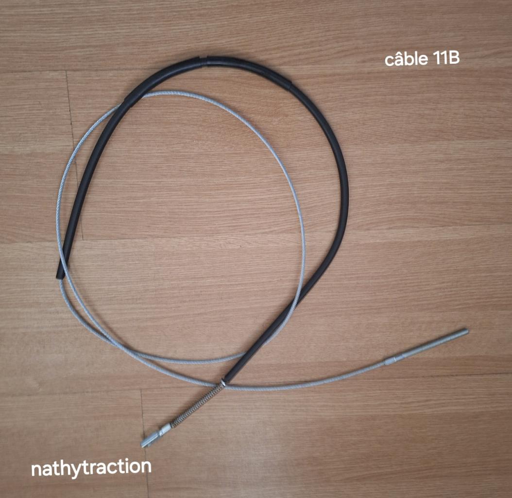 Paire de câble de frein à main TRACTION 11B LesAnciennes.com