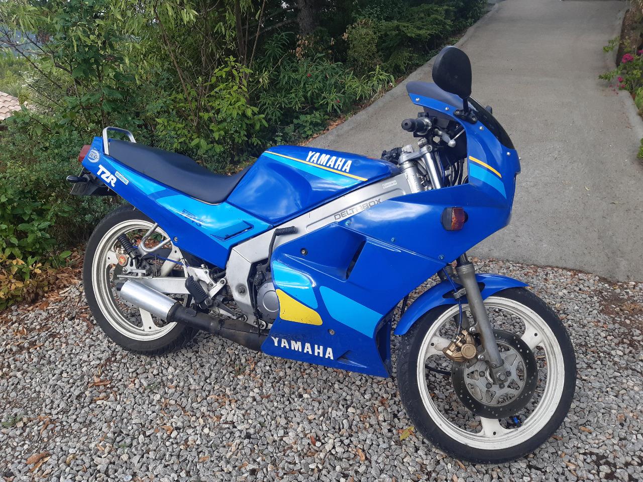 YAMAHA TZR 125 2RL - 1990 LesAnciennes.com
