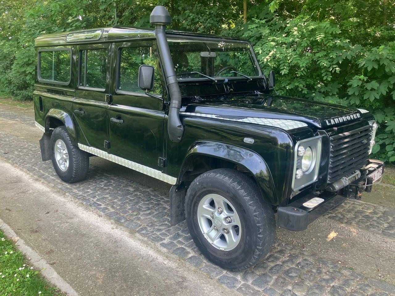 2006 Land Rover Defender 110 Station Wagon LesAnciennes.com