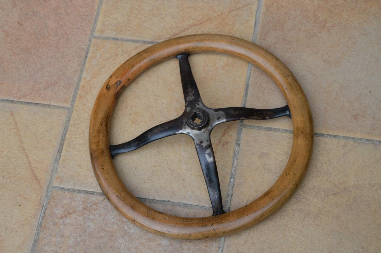 Volant ford model T 1910 1920 USA oldtimer LesAnciennes.com