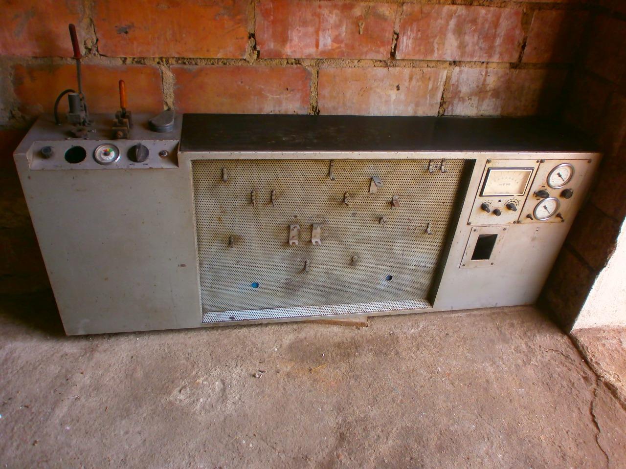 Ancien Banc de controle d'atelier VOLKSWAGEN LesAnciennes.com