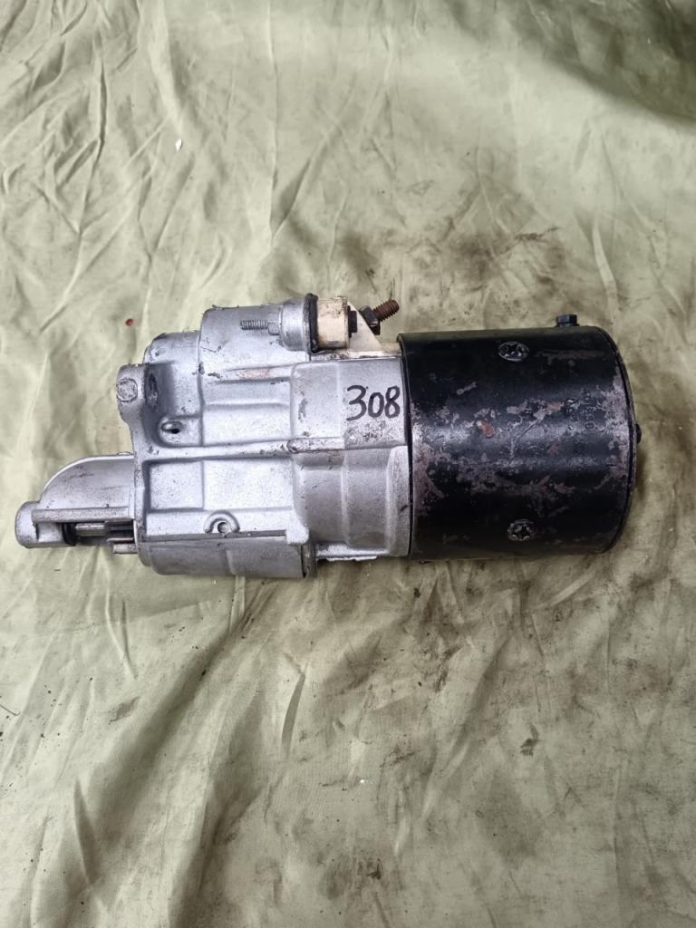 Dèmarreur pour Aston Martin DB5 LesAnciennes.com