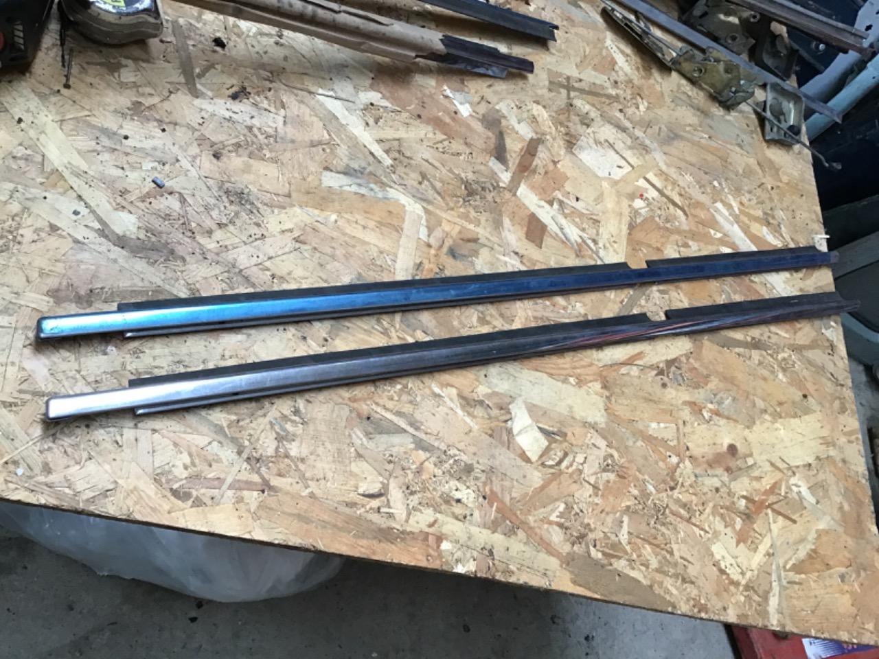 LÈCHES VITRES NEUFS PEUGEOT 504 ? LesAnciennes.com