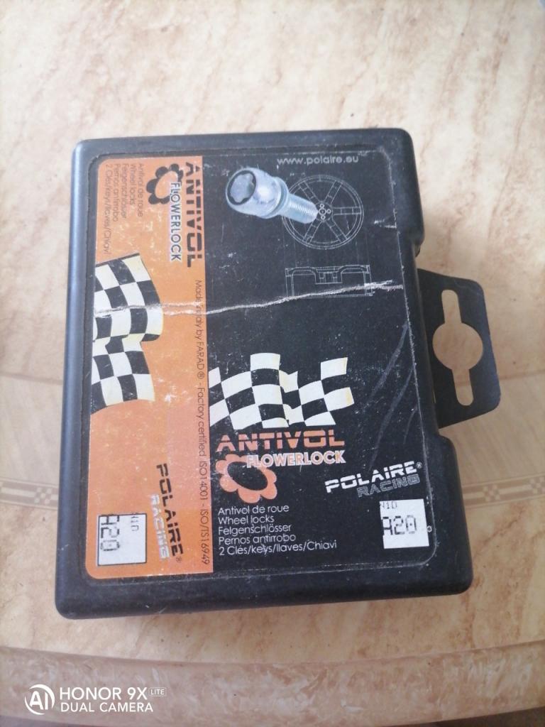 Pièces Divers écrous antivol BMW et Mini LesAnciennes.com