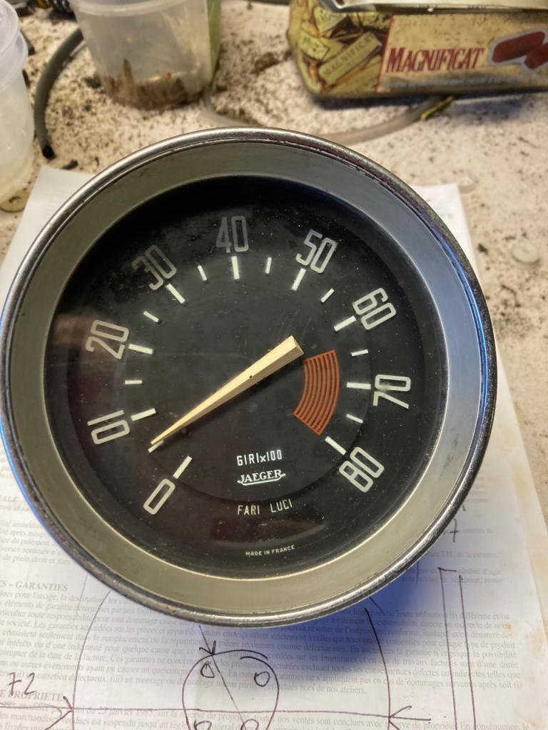 Compte-tours ALFA ROMEO Giulia LesAnciennes.com