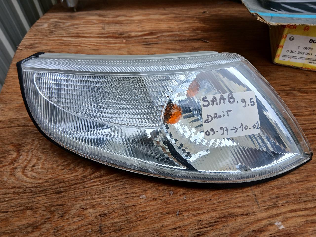 SAAB 95 LesAnciennes.com