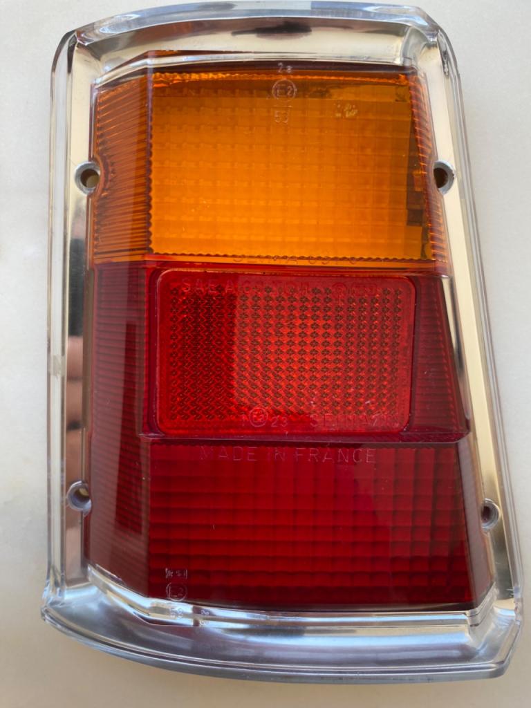 Lanterne CITROEN Ami 8 LesAnciennes.com