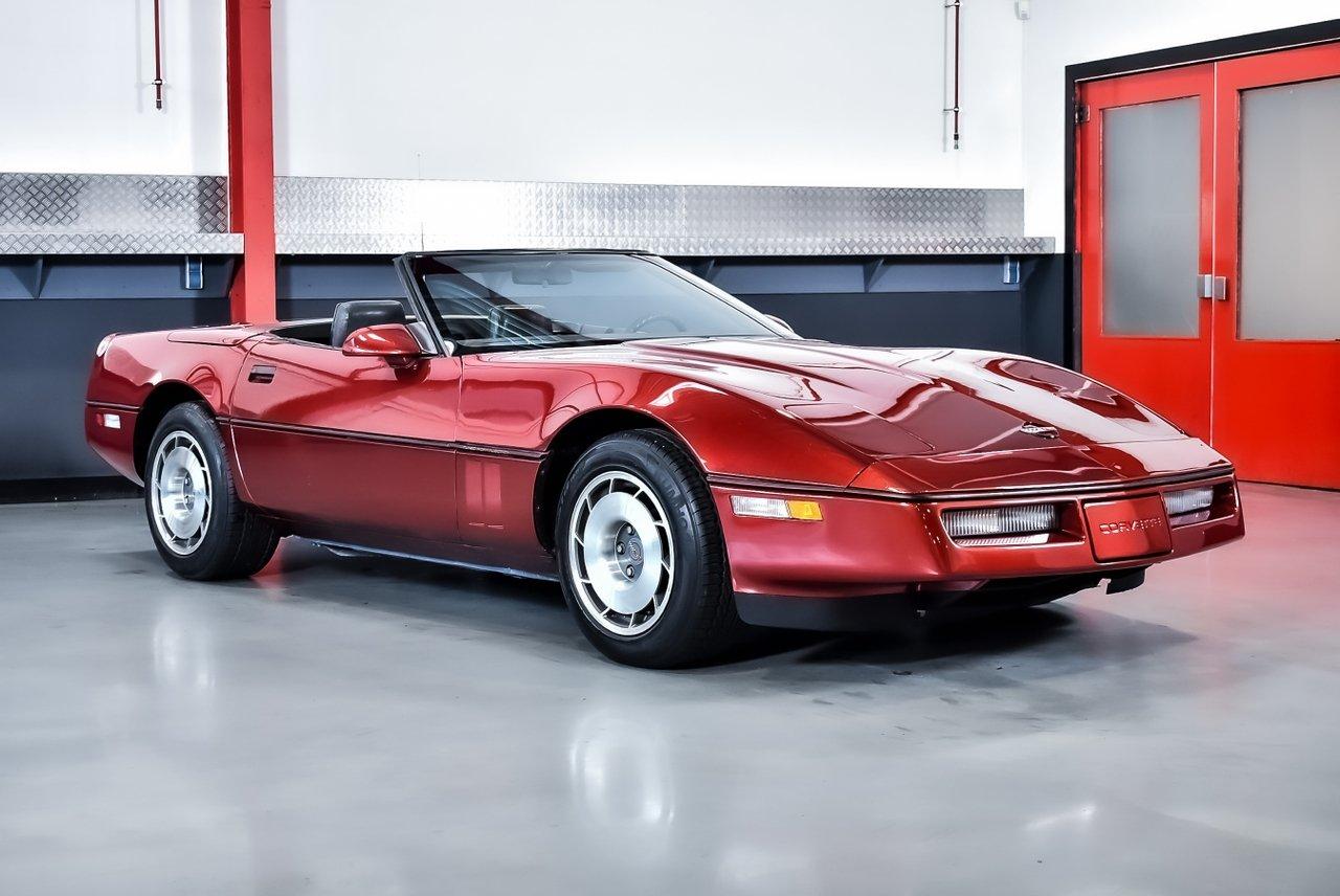 1987 Chevrolet Corvette C4 Convertible 350CI V8 LesAnciennes.com