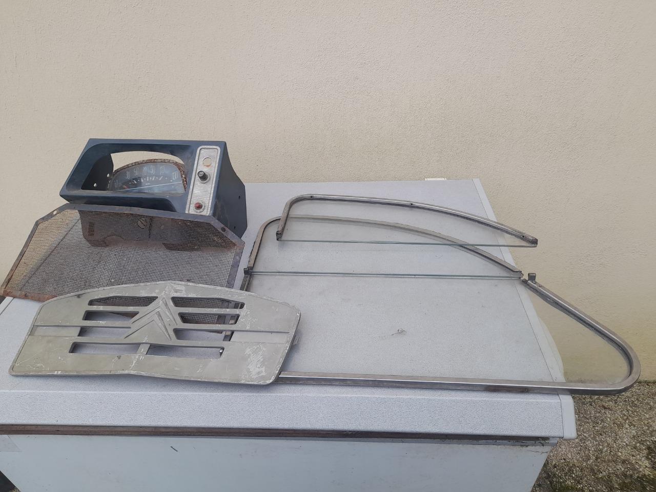 Lot de pièces CITROEN 2CV LesAnciennes.com