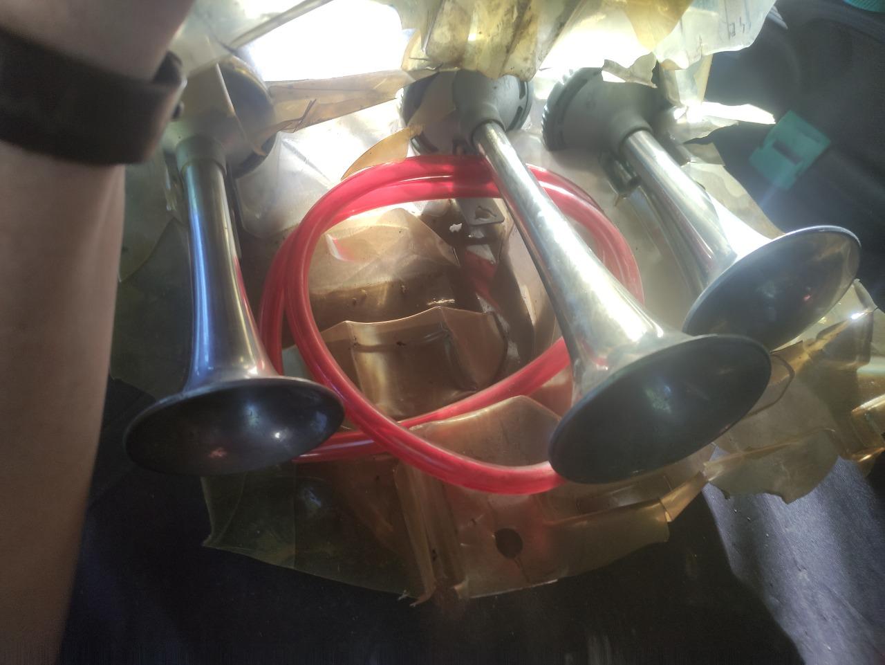 Trompes klaxon Marshall LesAnciennes.com