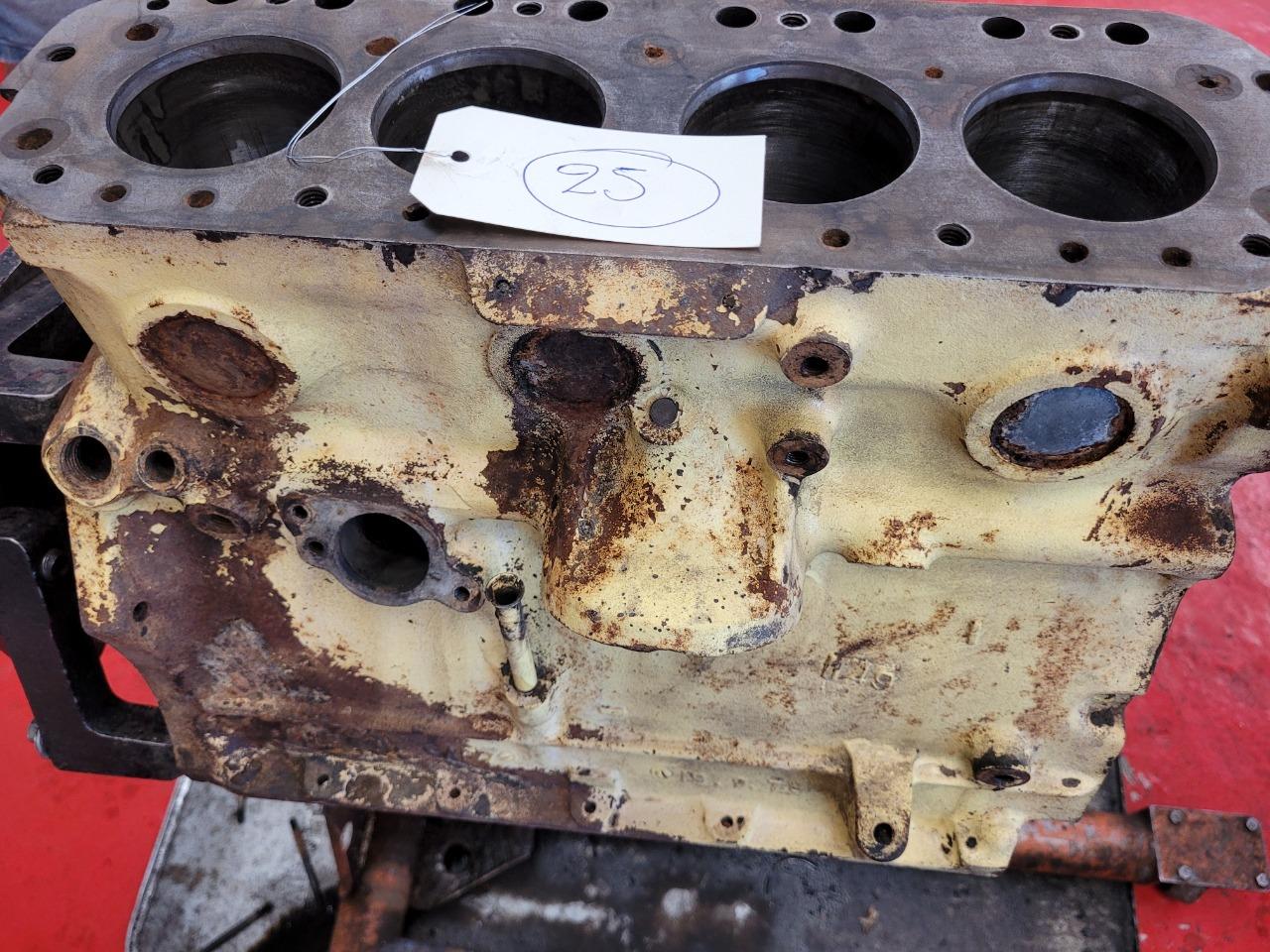 Bloc moteur MGA 1500 LesAnciennes.com
