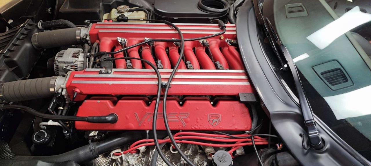 DODGE Viper RT-10 Roadster - 1994 LesAnciennes.com