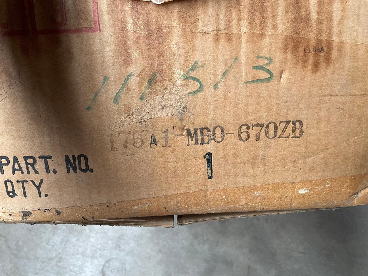RESERVOIR NEUF HONDA VF 750 VF-S LesAnciennes.com