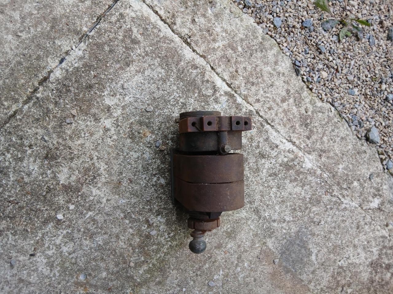 MAGNETO UNTERBERG ET HELMLE F4 LesAnciennes.com
