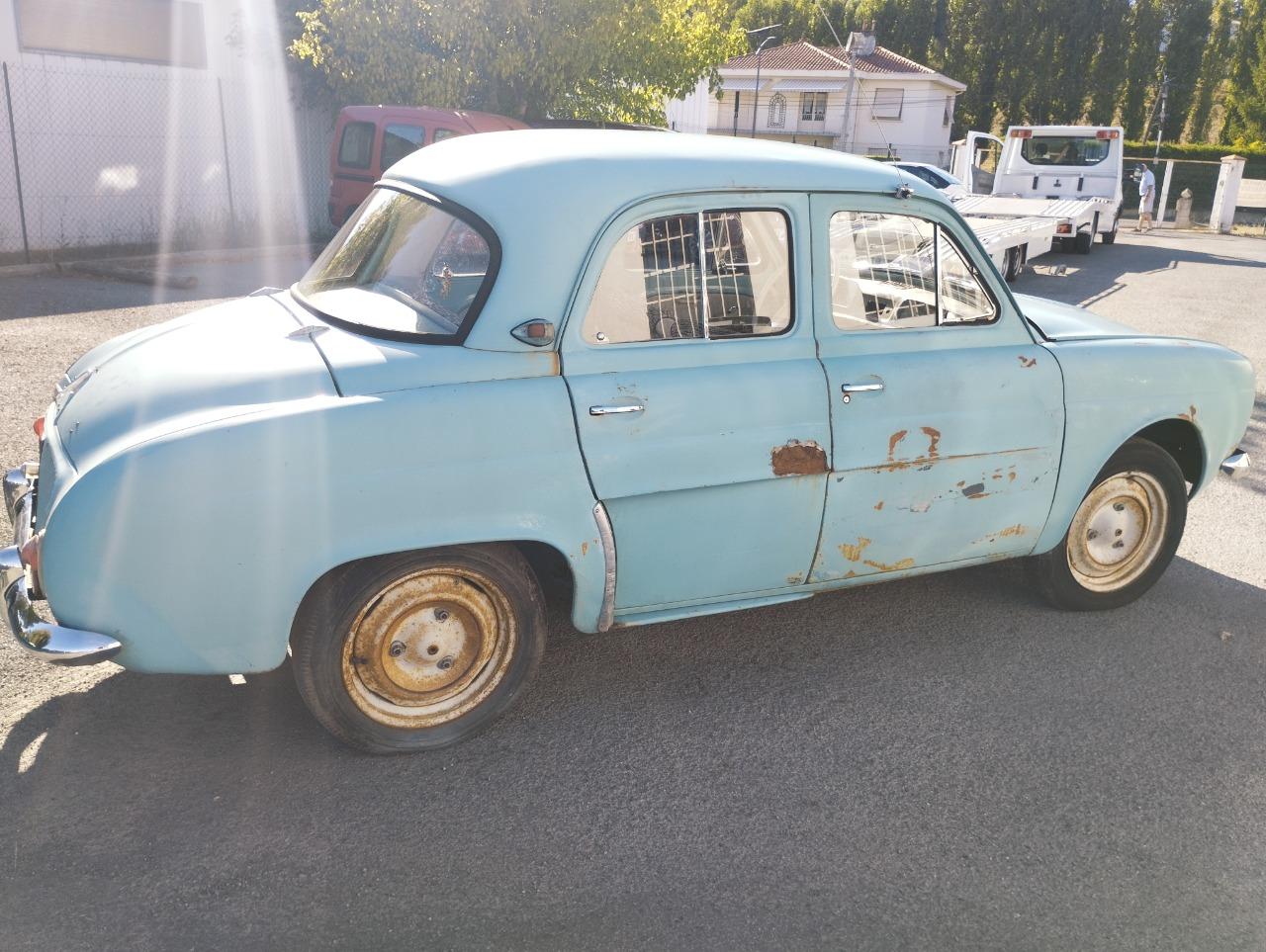 RENAULT Dauphine R1090 - 1960 LesAnciennes.com