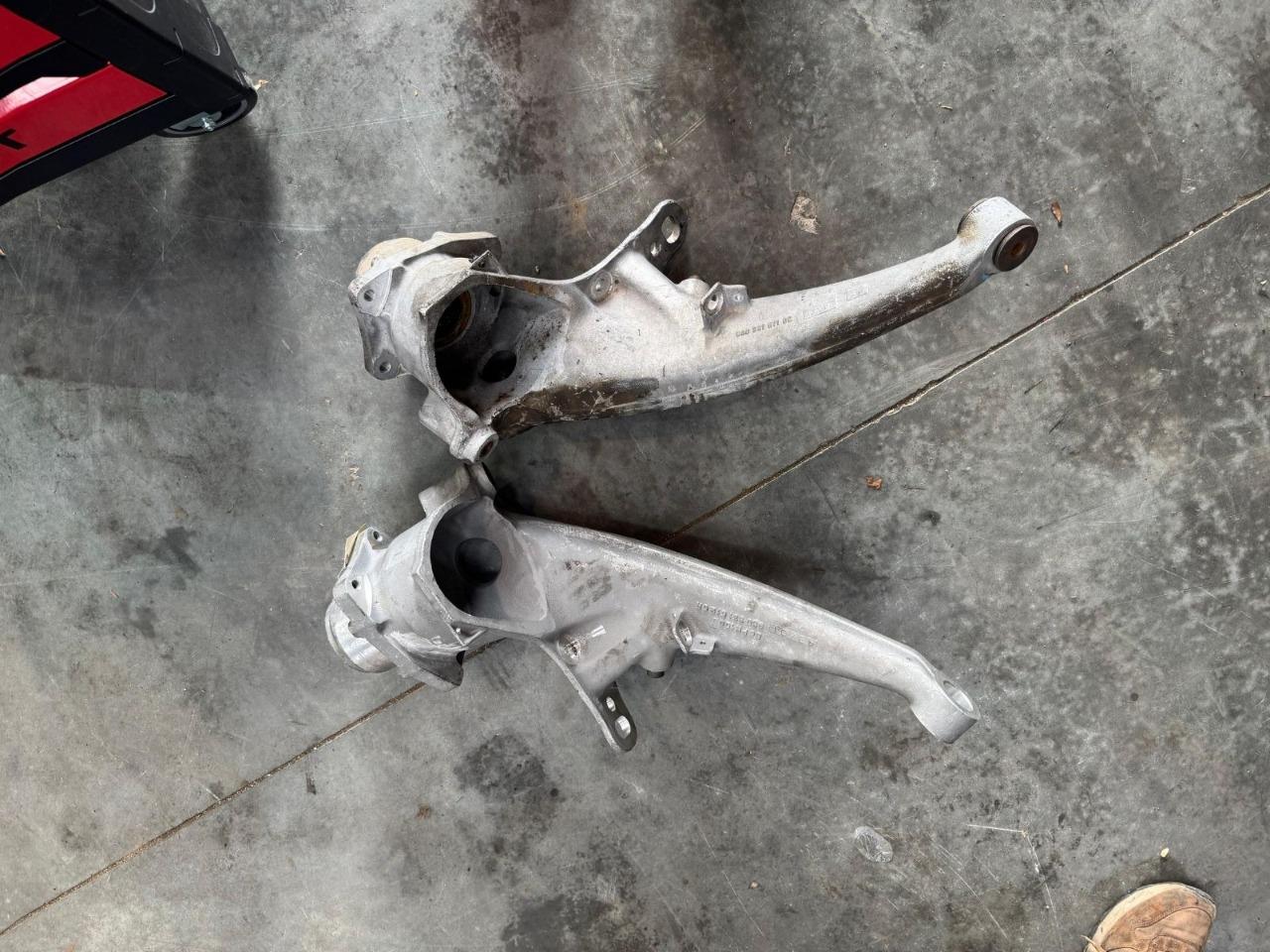 Bras PORSCHE 911 Turbo 3.3 LesAnciennes.com