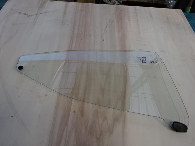 Vitre arrière droite pour Fiat Dino 2000 Coupé LesAnciennes.com