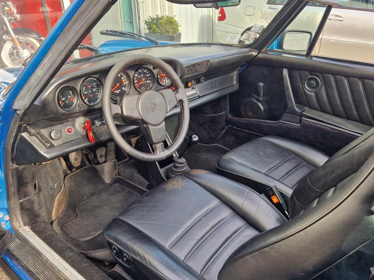 PORSCHE 911 G 2.7 TARGA - 1976 LesAnciennes.com