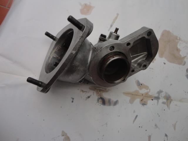 Support d' allumeur pour Alfa Romeo Montreal LesAnciennes.com