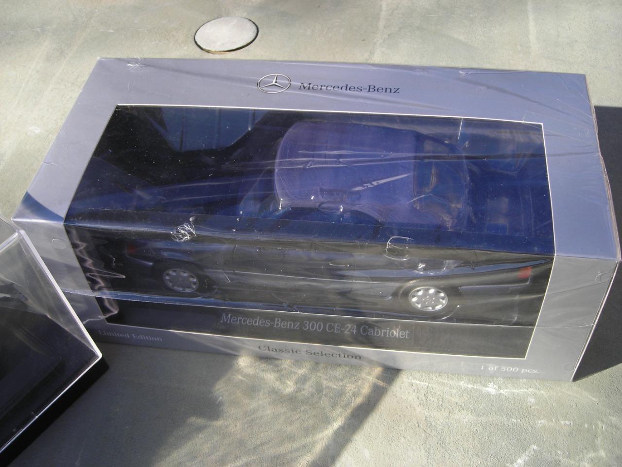 300 CE-24 CABRIOLET BLEU EDITION LIMITEE LesAnciennes.com