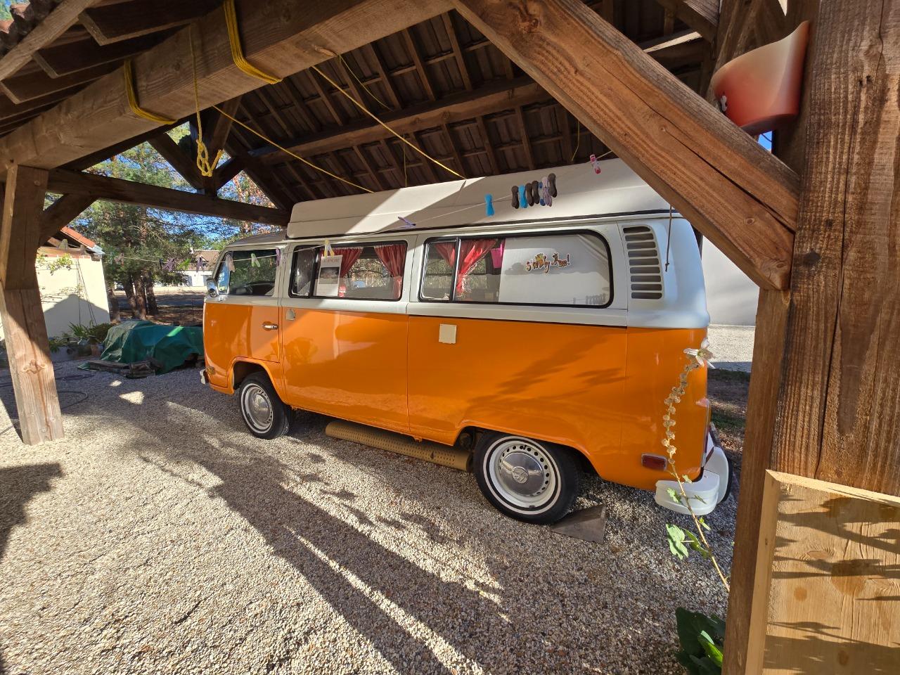 VOLKSWAGEN Combi T2B Riviera - 1973 LesAnciennes.com