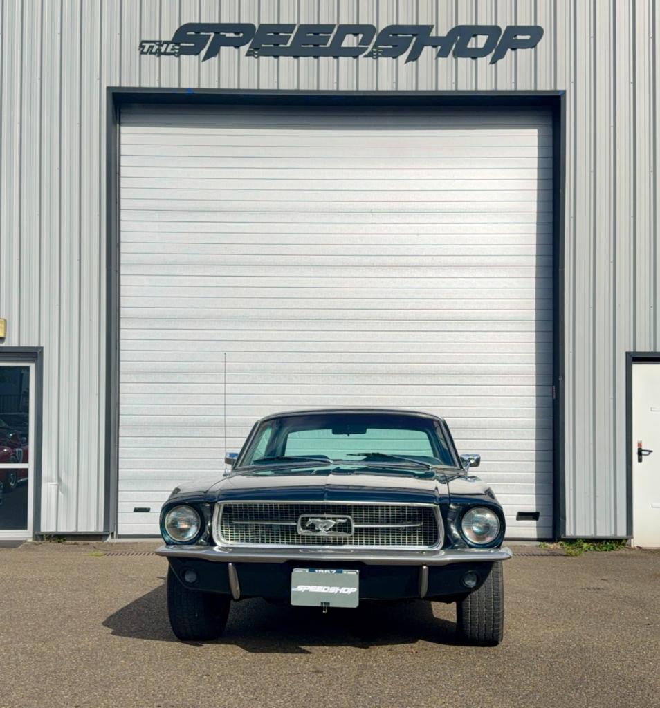 FORD Mustang 289ci - 1967 LesAnciennes.com