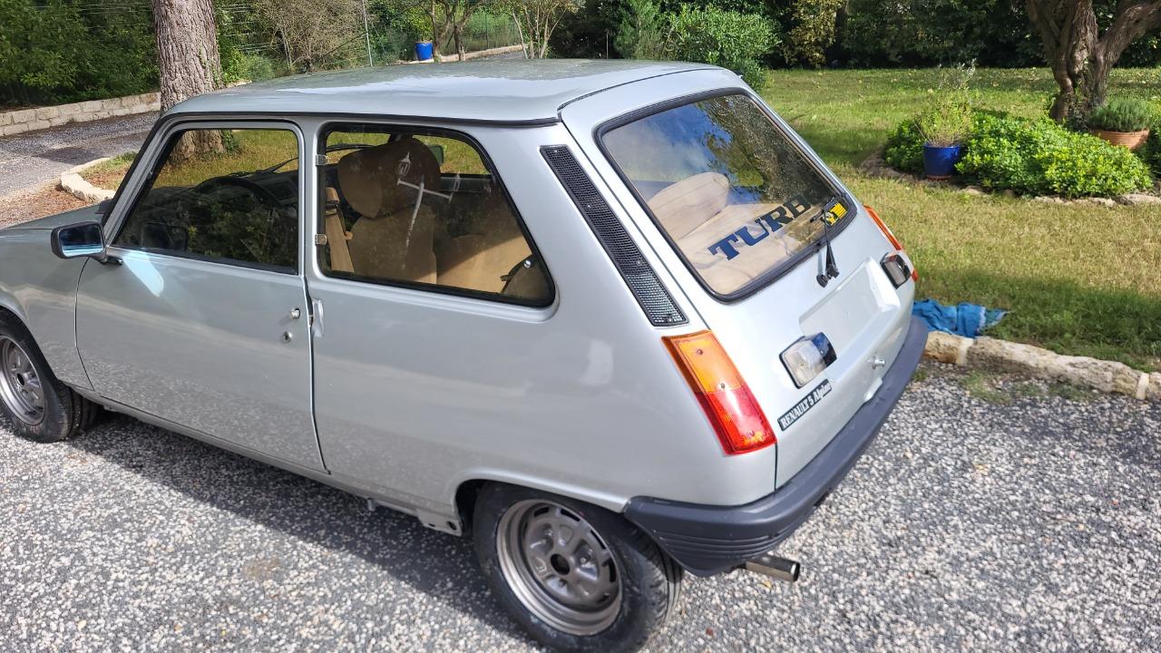 RENAULT 5 (R5) Alpine turbo - 1983 LesAnciennes.com