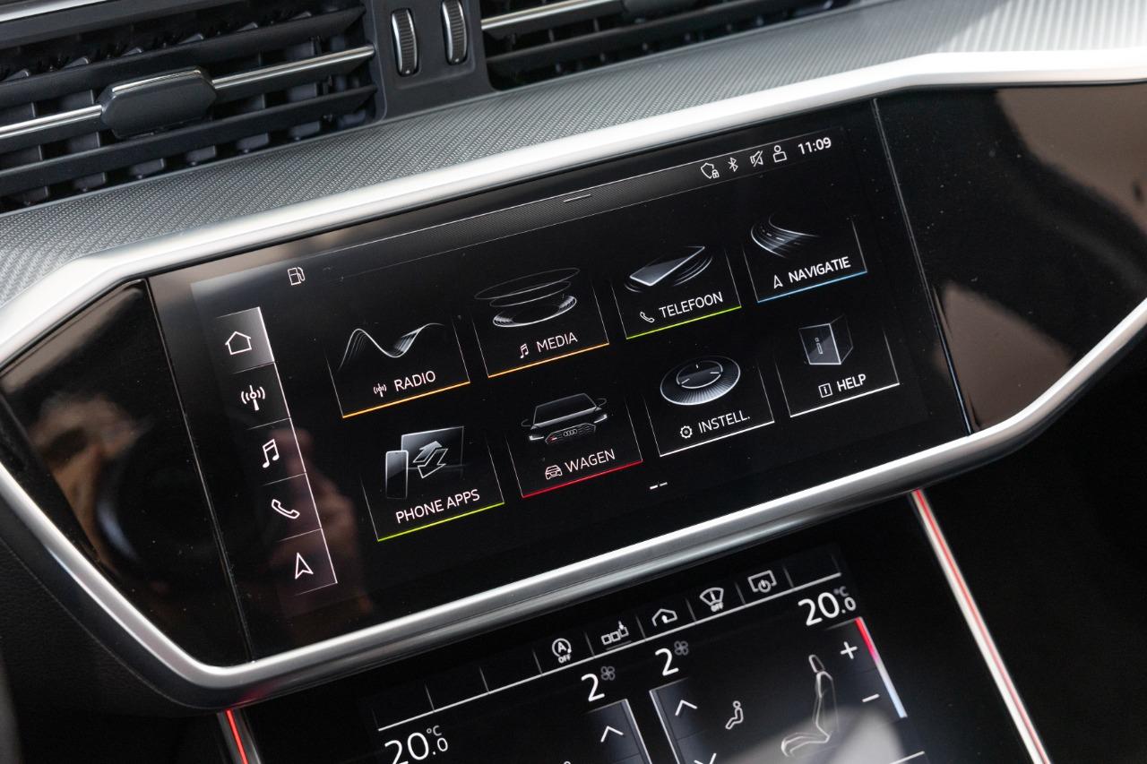 AUDI RS6 C8 LesAnciennes.com