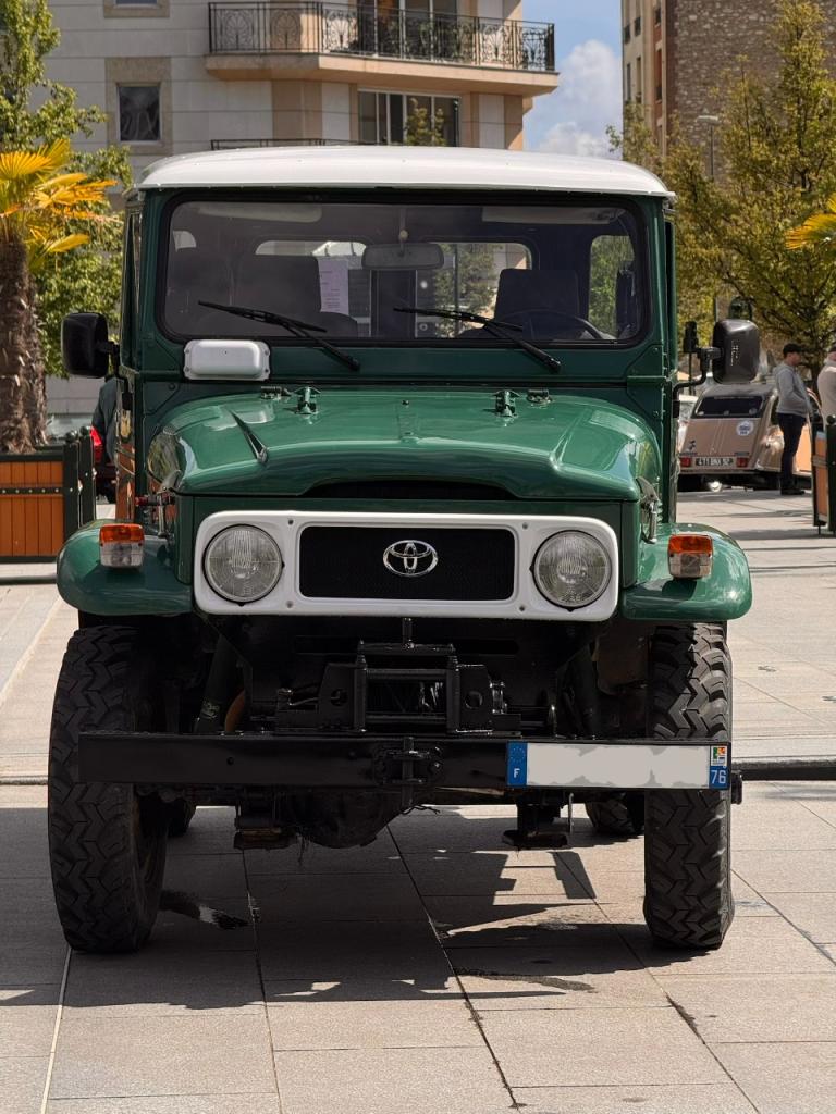 TOYOTA Land Cruiser BJ 40 - 1980 LesAnciennes.com