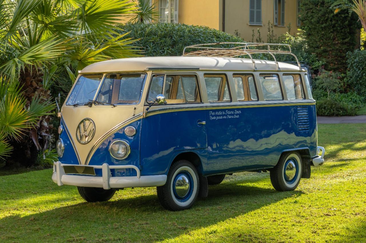 VOLKSWAGEN Combi Combi T1 15 Window - 1972 LesAnciennes.com
