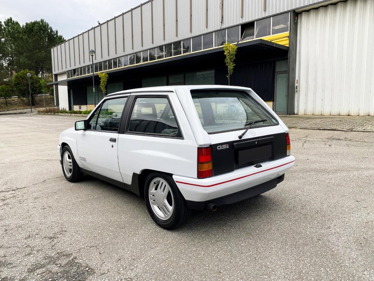 OPEL Corsa GSI - 1990 LesAnciennes.com