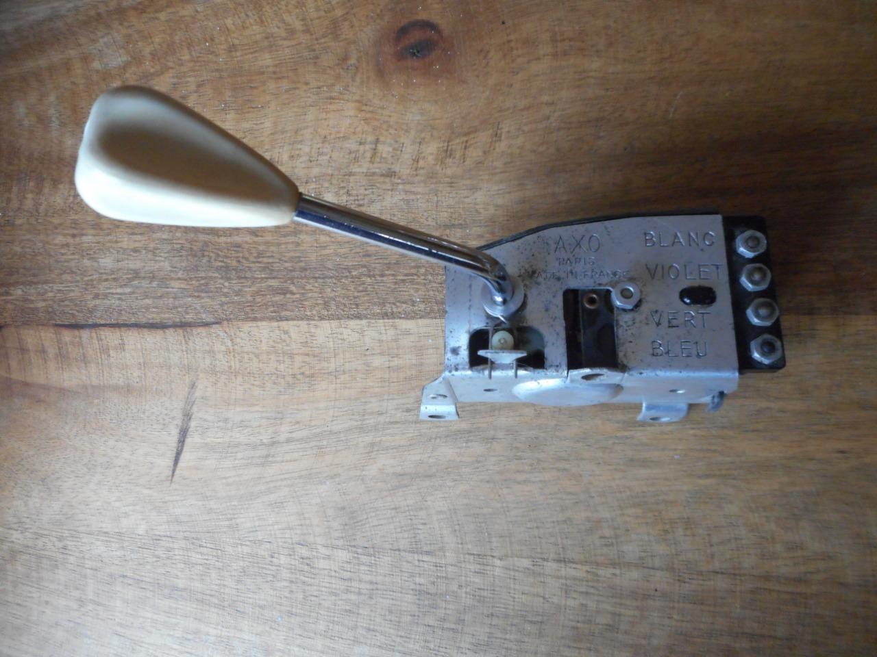 Commodo clignotant 6V CITROEN Ami 6 LesAnciennes.com
